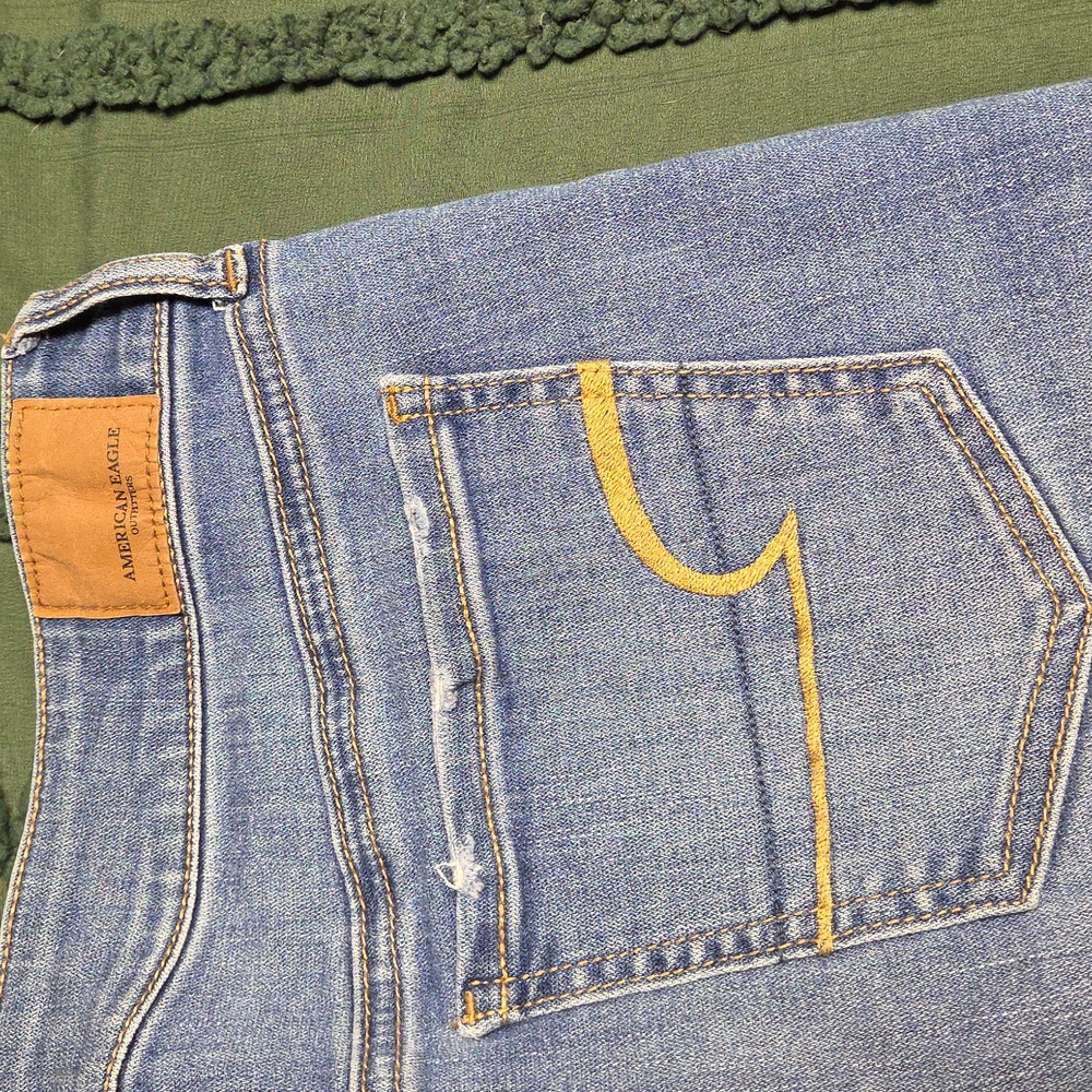 AEO Shorts - Picture 3 of 6